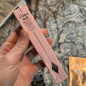 Charlotte tilbury beauty light wand - pillowtalk